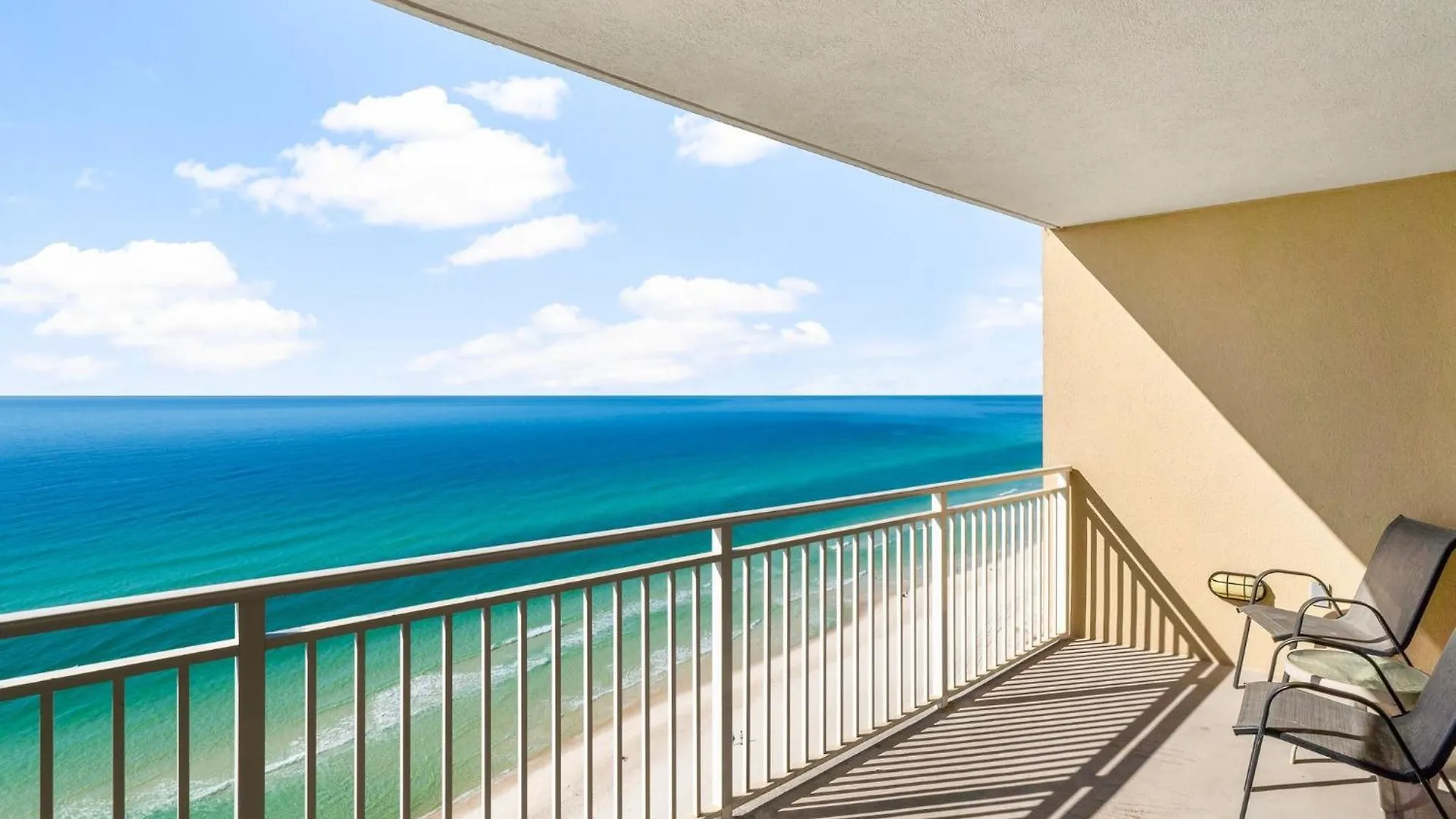 Emerald Beach Resort 1834 Condo بنما سيتي بيتش شقة