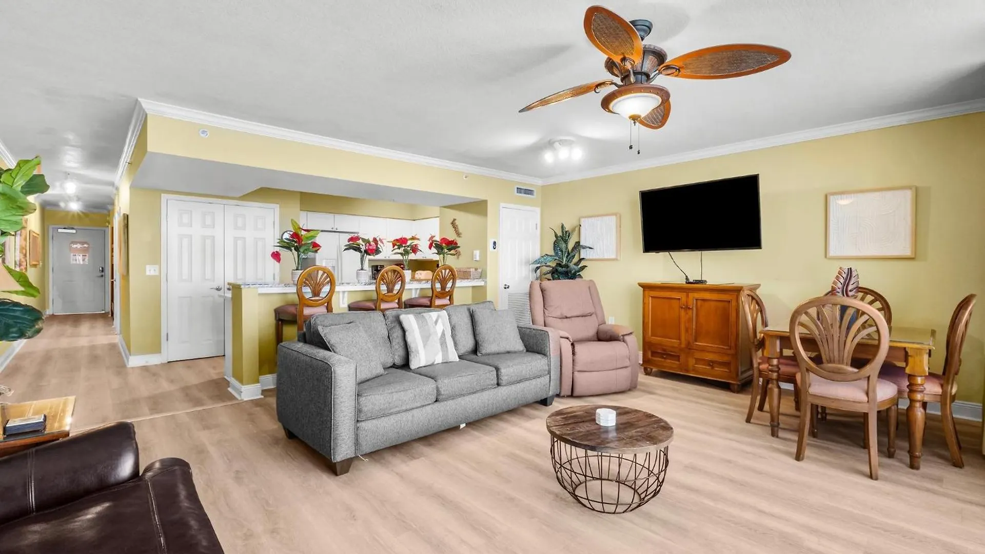 Emerald Beach Resort 1834 Condo بنما سيتي بيتش شقة